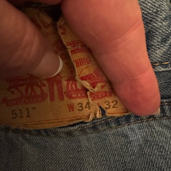 LEVIS 511  DISTRESSED JEANS 34 X 32 - Picture 3 of 4